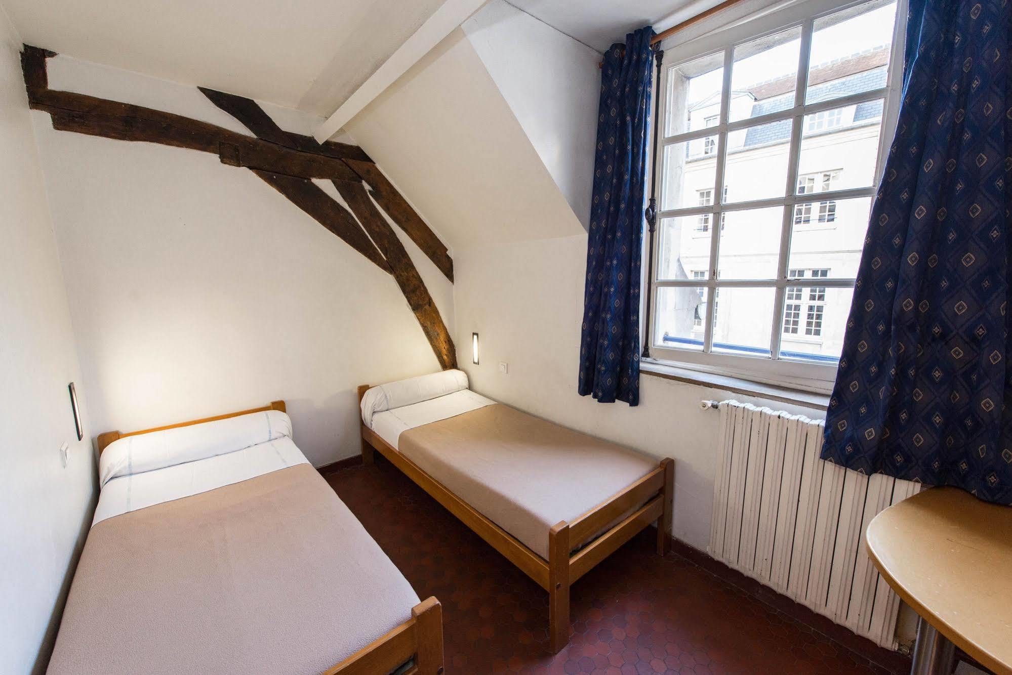 Hostel Mije Marais *