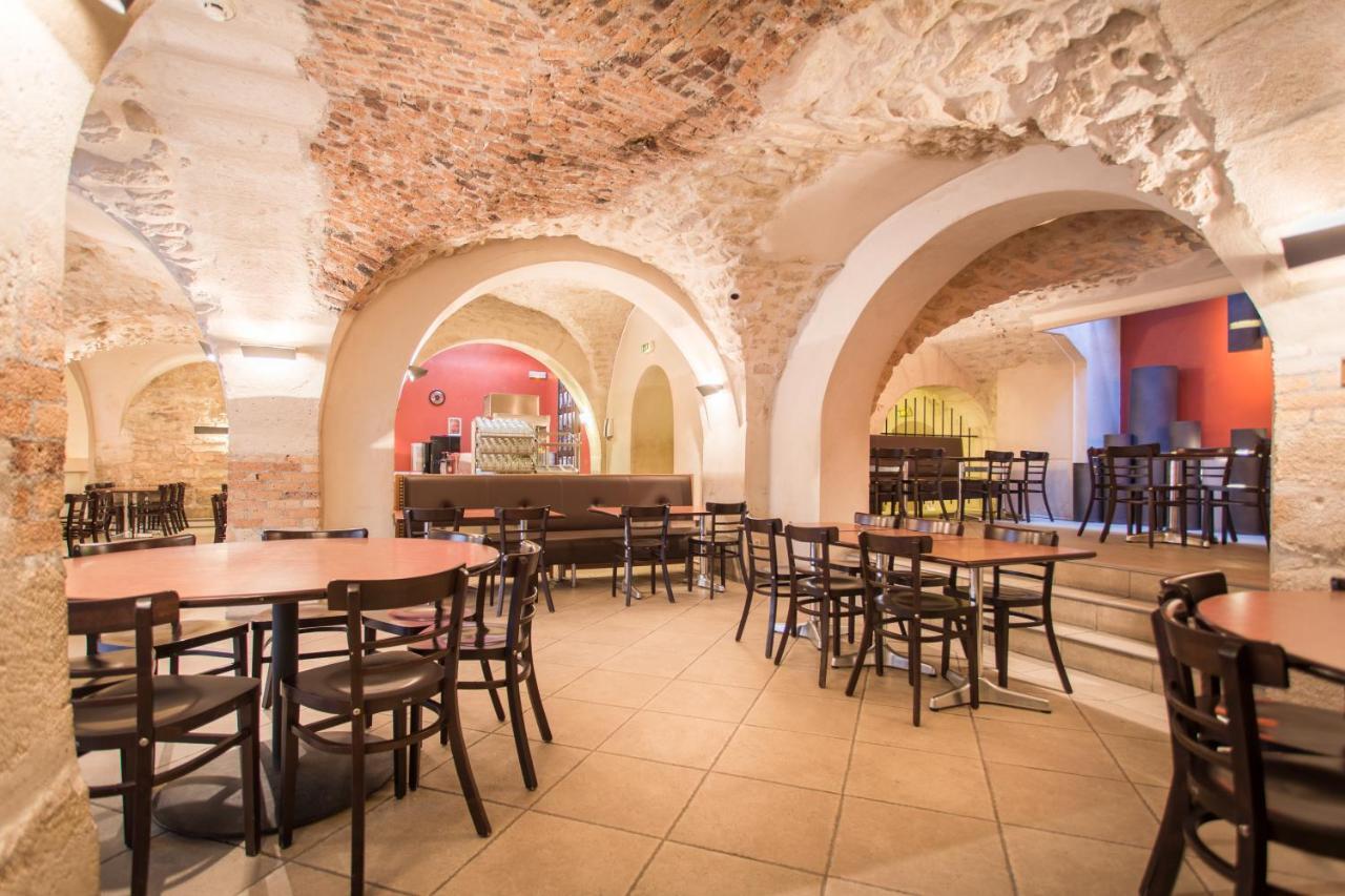 Mije Marais Hostel