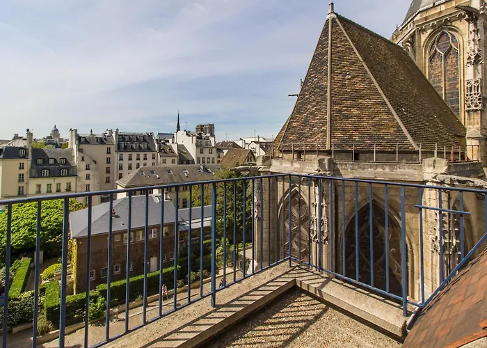 Mije Marais Hostel